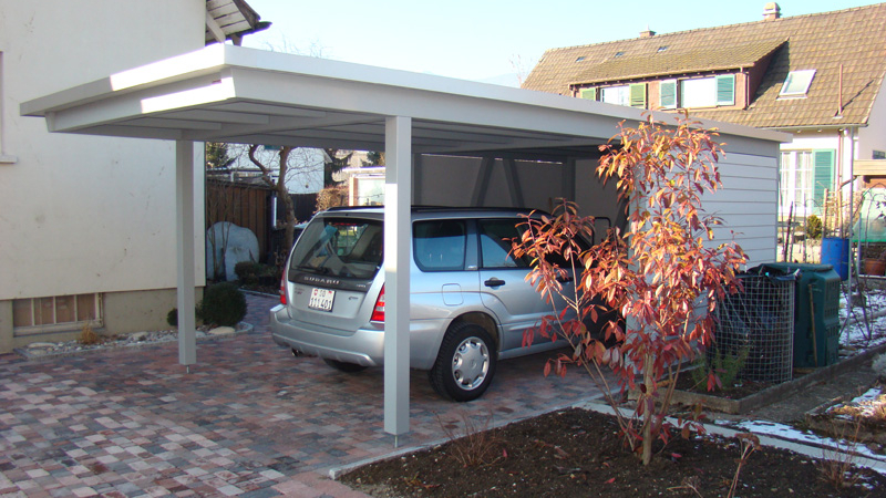 Holz schützt Ihr Fahrzeug vor der Witterung