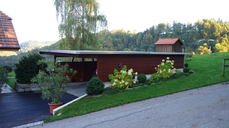 Parkplatzüberdachung